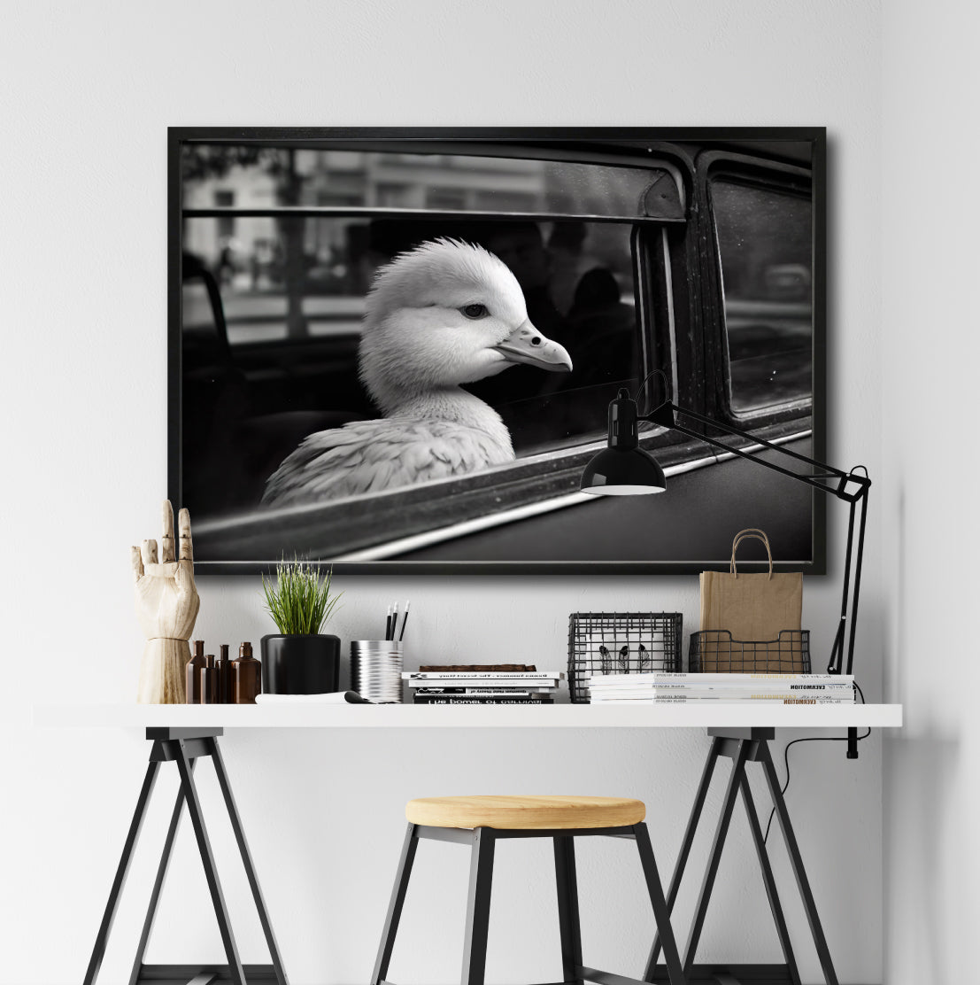 Compra cuadros decorativos Canvas de Animals Car window para sala. Animales Clásicos, moderno, Blanco y Negro. Pato. Patito