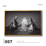 Cargar imagen en el visor de la galería, Cuadro Decorativo Fauna 007 - Hipopótamos Blanco y Negro
