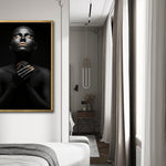 Cargar imagen en el visor de la galería, Cuadro Decorativo Black Woman 007 - Mujer Negra Africana con Dorado
