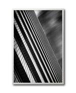 Cargar imagen en el visor de la galería, Cuadro Decorativo Arquitectónico 010 - Edificio en Perspectiva Blanco y Negro
