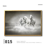 Cargar imagen en el visor de la galería, Compra de cuadros decorativos caballos para tu sala en Ciudad de México. Galería 314. Caballos en el mar.
