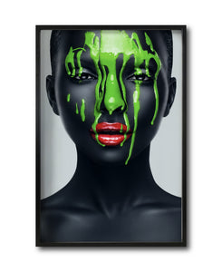 Cuadro Decorativo Black Woman 021 - Mujer Negra Africana con Pintura Verde en el Rostro