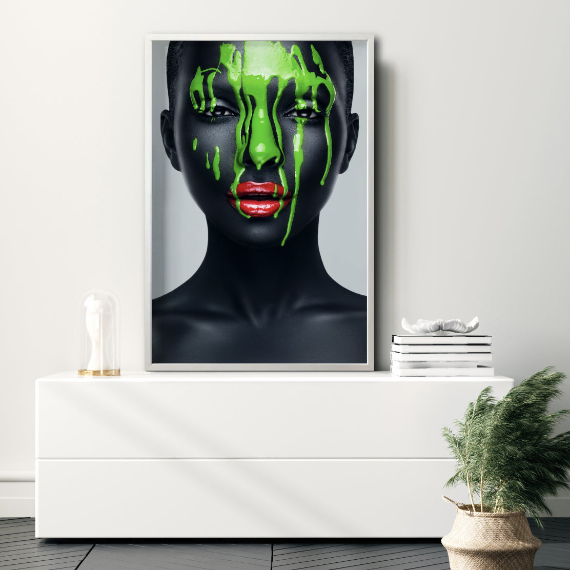 Cuadro Decorativo Black Woman 021 - Mujer Negra Africana con Pintura Verde en el Rostro