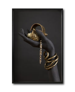 Cuadro Decorativo Black Woman 047 - Manos de Mujer Negra Africana con Joyas Doradas