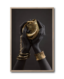 Cuadro Decorativo Black Woman 047 - Manos de Mujer Negra Africana con Joyas Doradas