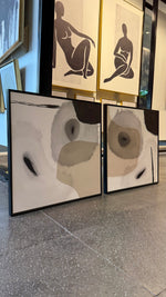 Cargar imagen en el visor de la galería, Set Cuadros Decorativos Abstracto Negro Arena 2-234 - Diptico Moderno y Elegante Estilo Nordico en Beige y Negro Tonos Neutros
