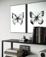 Cargar imagen en el visor de la galería, Cuadro Decorativo Abstracto Negro Arena 2-270 - Boceto Mariposas En Blanco, Negro y Dorado Arte Moderno Estilo Nordico
