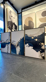 Cargar imagen en el visor de la galería, Set de 3 Cuadros Decorativos Abstract Colors 3 - 308 - Arte Moderno y Elegante en Tono Azul, Beige y Dorado -Triptico
