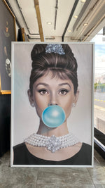 Cargar imagen en el visor de la galería, Cuadro Decorativo Bubble Gum 002 Audrey Hepburn
