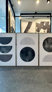 Set 3 Cuadros Decorativos Abstracto Negro Arena 045 - Arte Geométrico Círculos en Negro Estilo Boho Minimalista-Triptico