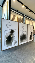 Cargar imagen en el visor de la galería, Set 3 Cuadros Decorativos Abstracto Negro Arena 010 - Trazo Línea Continua Siluetas Femeninas Estilo Boho Minimalista - Triptico
