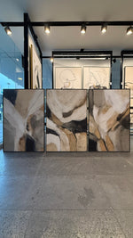 Cargar imagen en el visor de la galería, Set Cuadros Decorativos Abstracto Negro Arena 2 - 206 - Triptico Minimalista Arte Moderno y Elegante Estilo Nordico en Tonos Neutros
