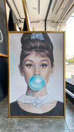 Cargar imagen en el visor de la galería, Cuadro Decorativo Bubble Gum 002 Audrey Hepburn
