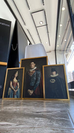 Cargar imagen en el visor de la galería, Set Cuadros Decorativos Personajes Época 020 Superhéroes Supermán, Batman y Wonder Woman
