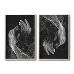 Cargar imagen en el visor de la galería, Cuadro Decorativo Roots 002 - Manos Abstractas Blanco y Negro
